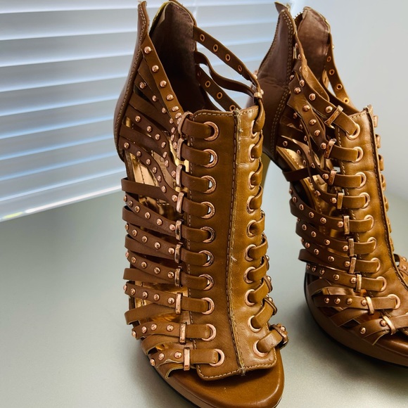 Brown color sandals size 6M/36 , brand BCBG ENERATION TM , used - Picture 4 of 6